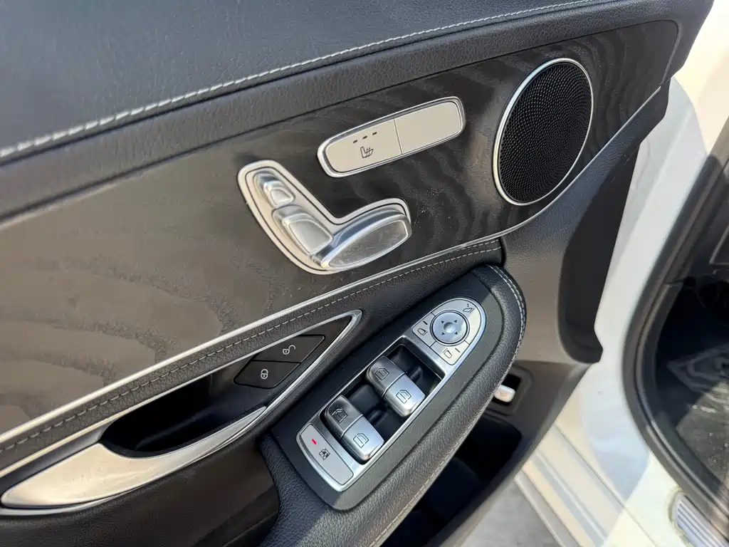Mercedes-Benz C-Class 2020 — фото 12