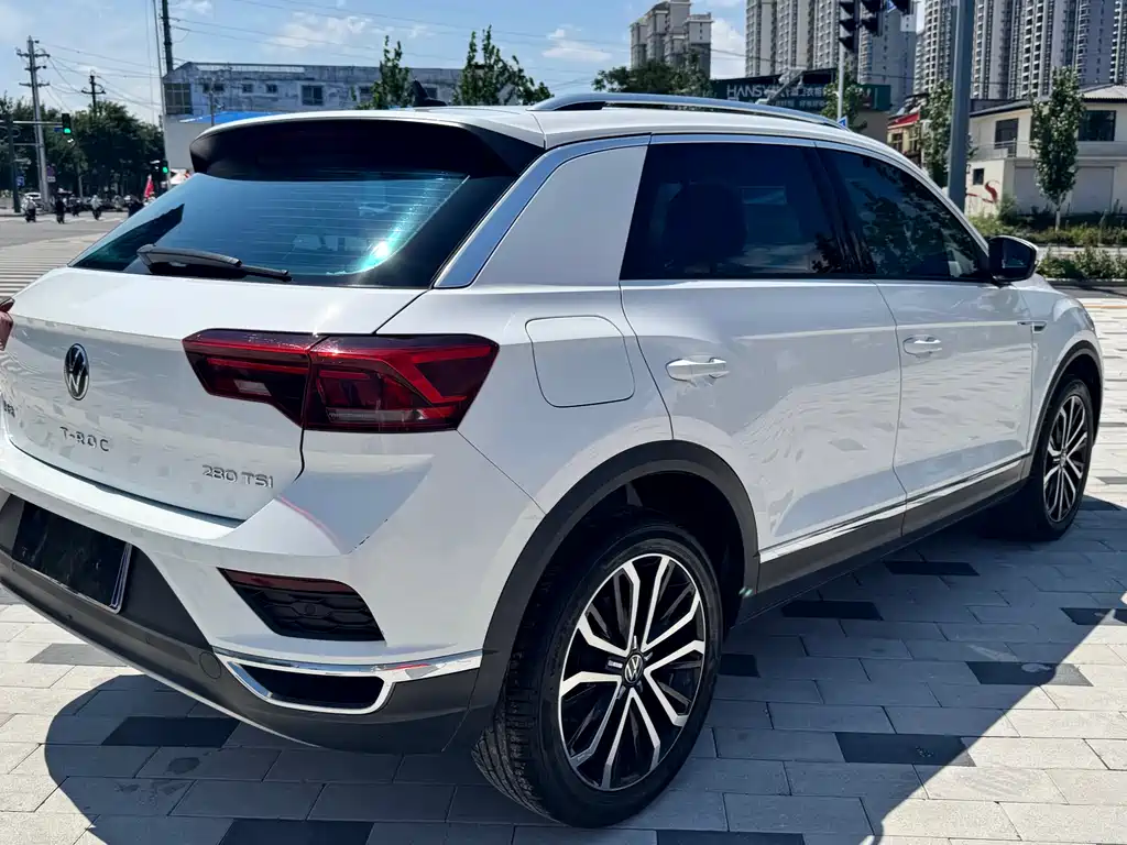 Volkswagen T-Roc 2022 — фото 8