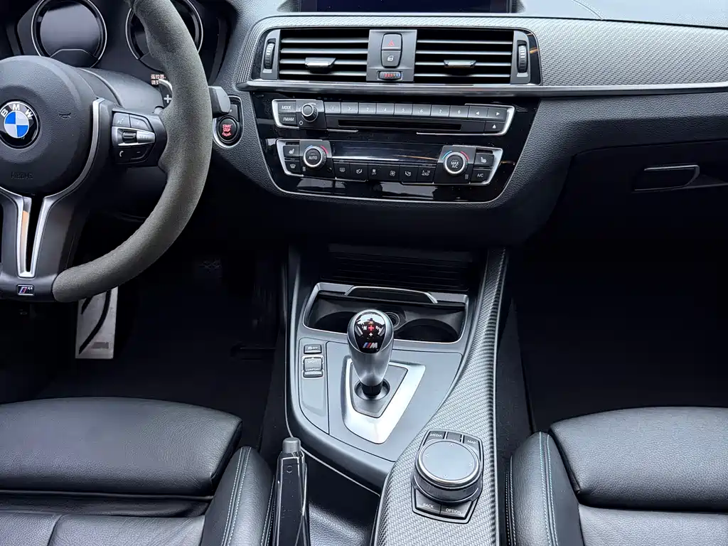 BMW M2 2018 — фото 15