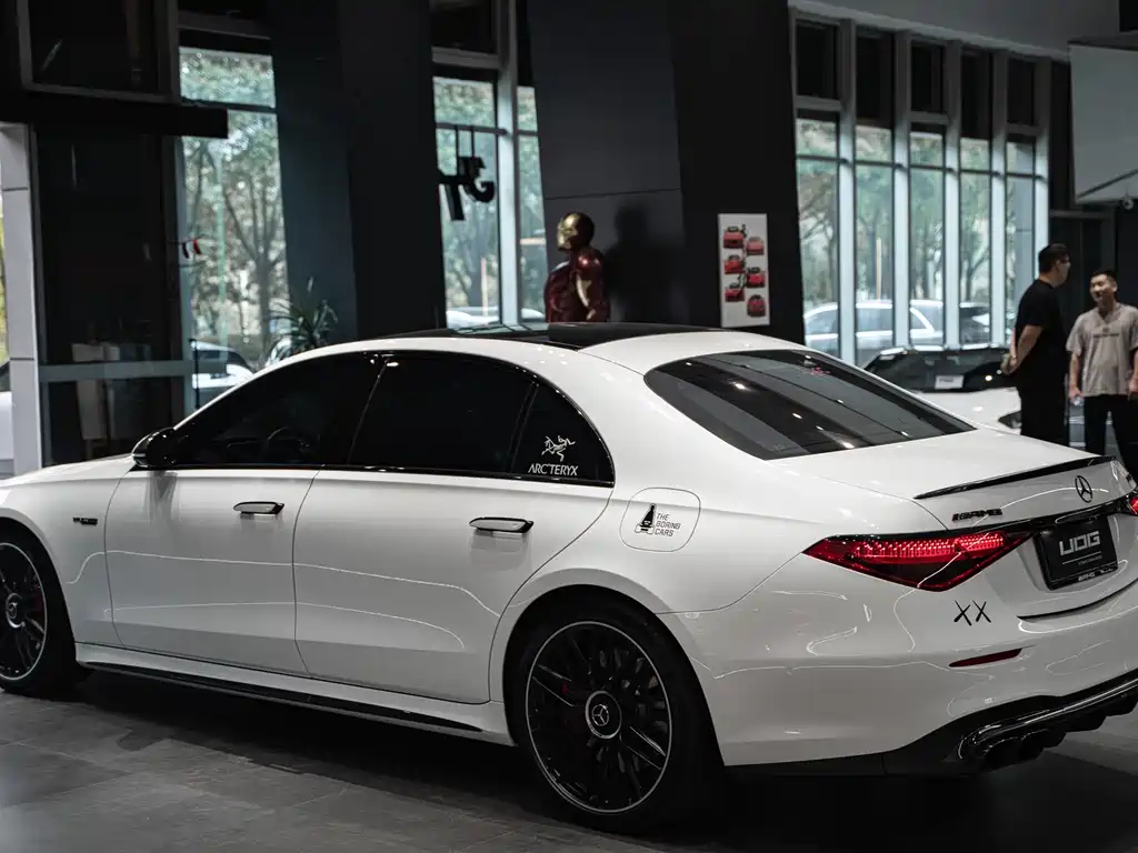 Mercedes-Benz S-Class AMG New Energy 2025 — фото 8