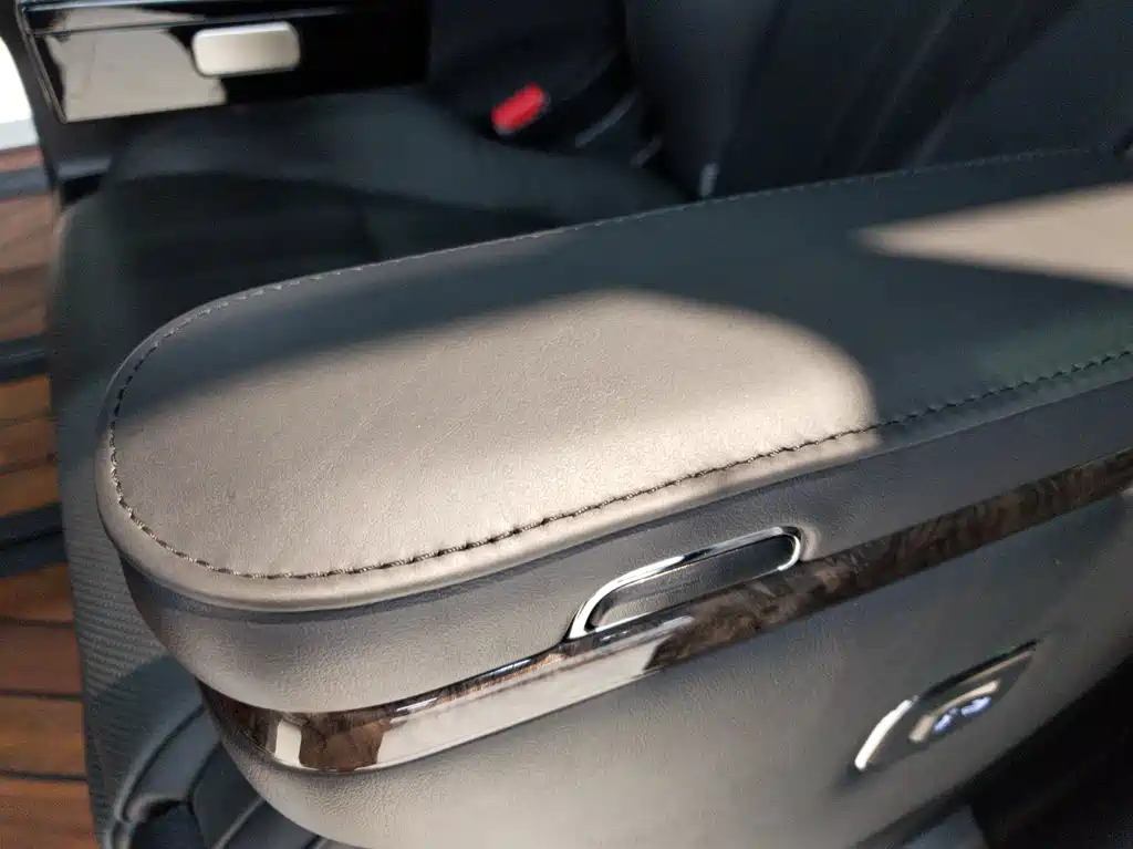 Toyota Vellfire 2021 — фото 19
