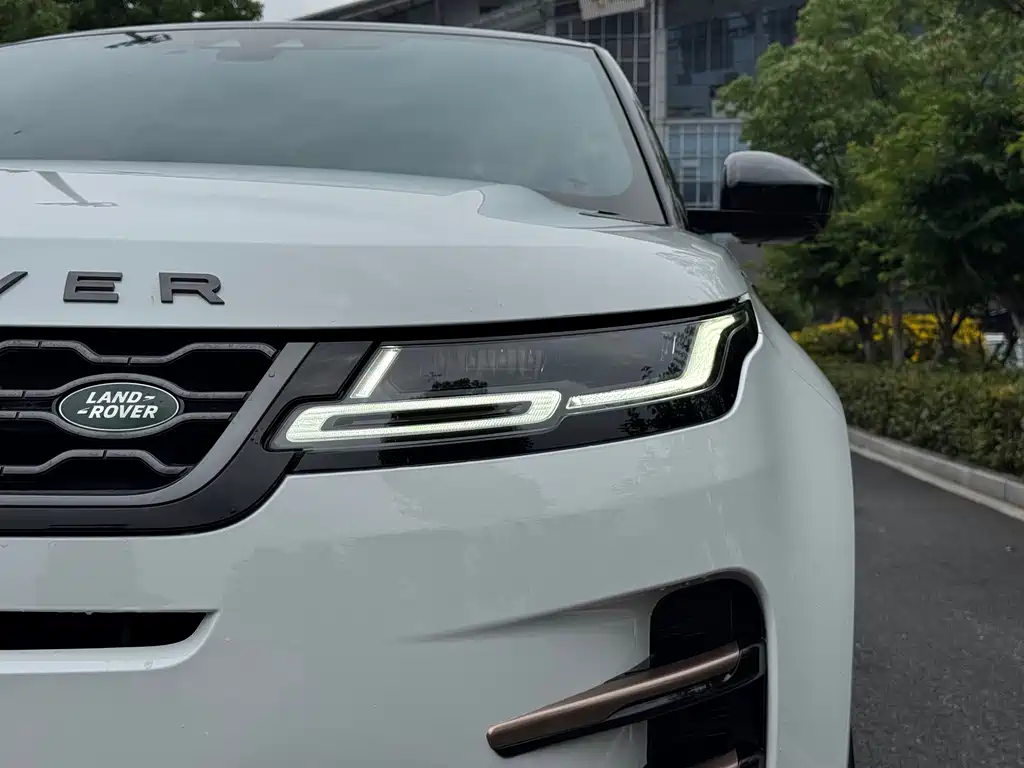 Land Rover Evoque 2021 — фото 18