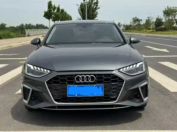 Audi A4L 2020