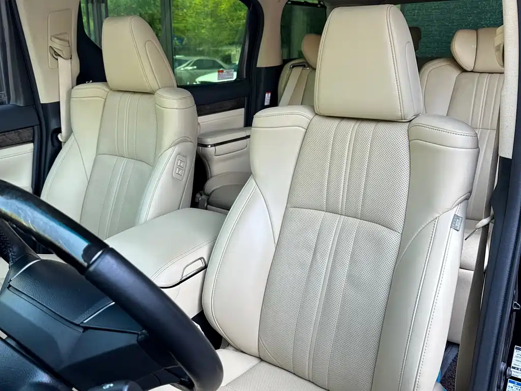 Toyota Vellfire 2022 — фото 11