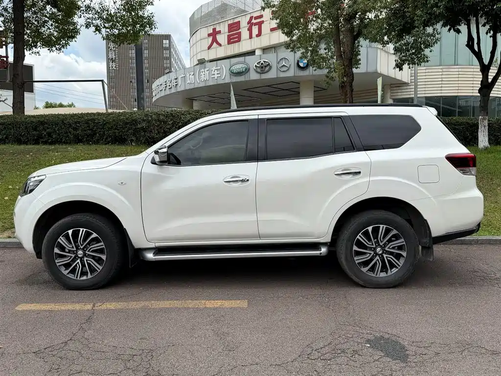 Nissan Terra 2022
