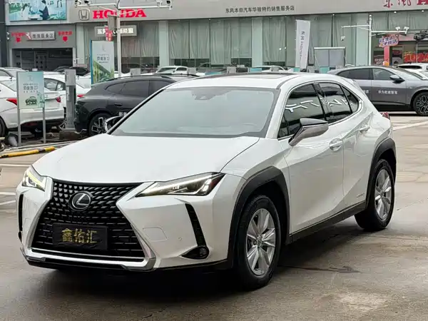 Lexus UX 2020