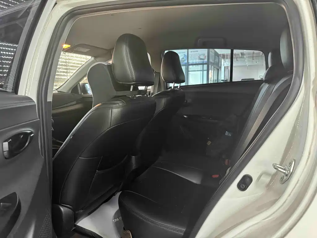 Toyota Yaris L 2022