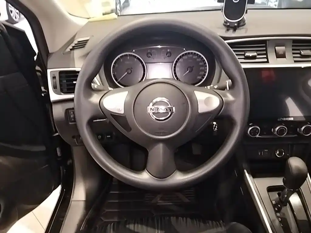 Nissan Sylphy 2023 — фото 11