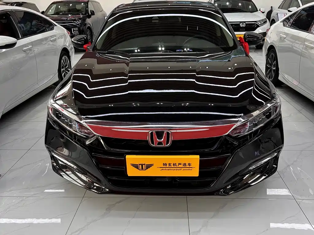 Honda Accord 2018 — фото 1