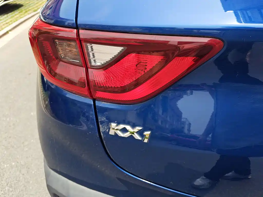 Kia KX1 2022 — фото 13