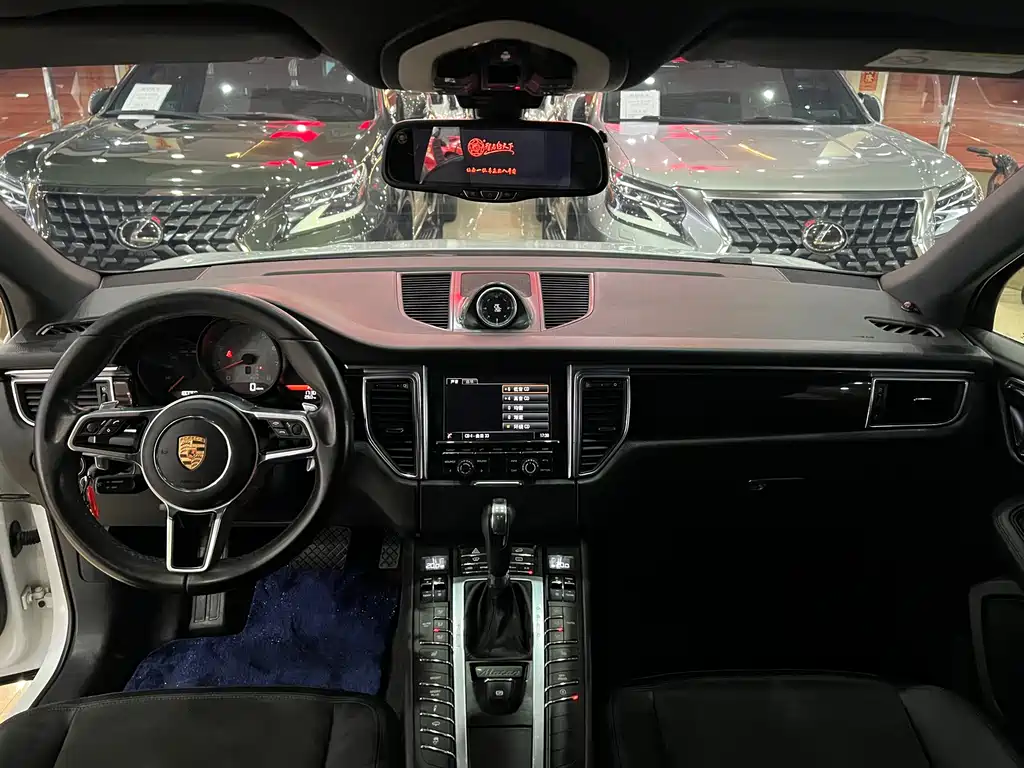 Porsche Macan 2014 — фото 11