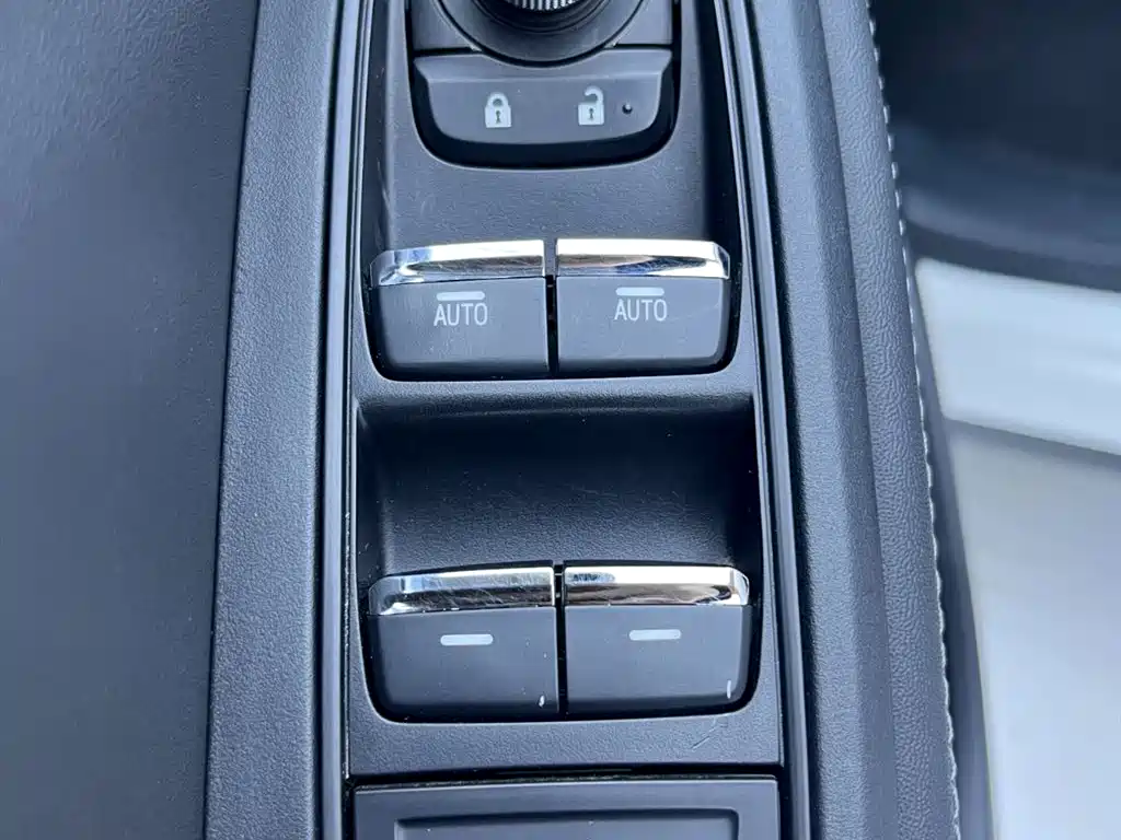 Subaru Forester 2022 — фото 23