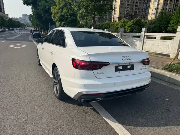 Audi A4L 2022