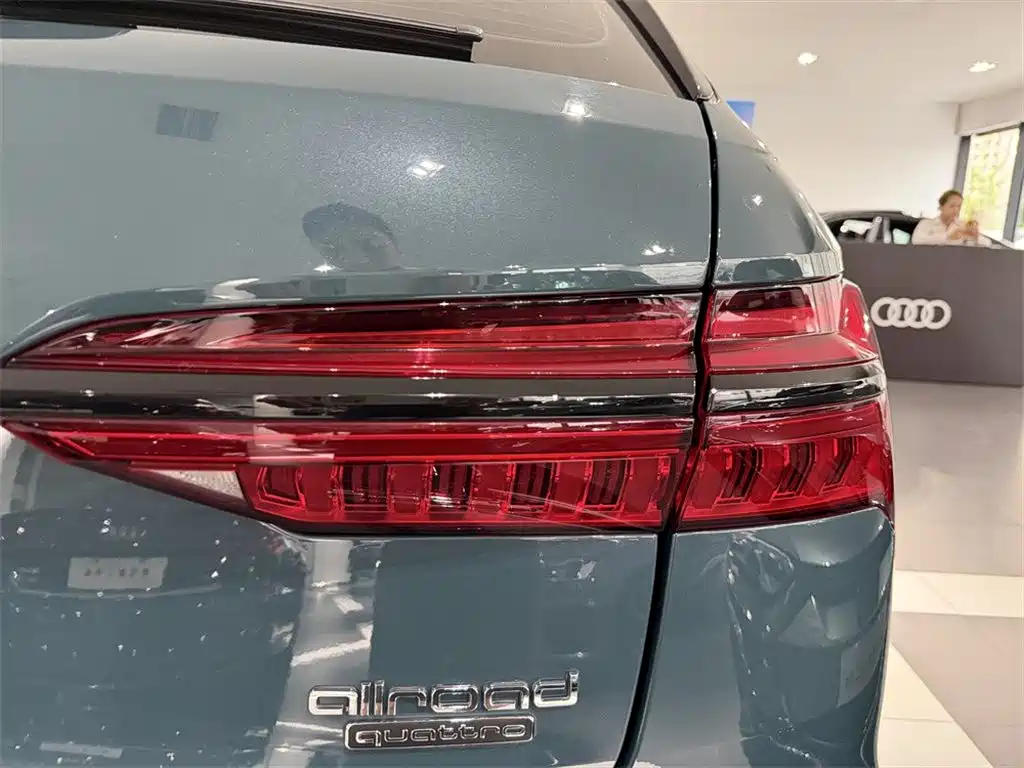 Audi A6 2021 — фото 12