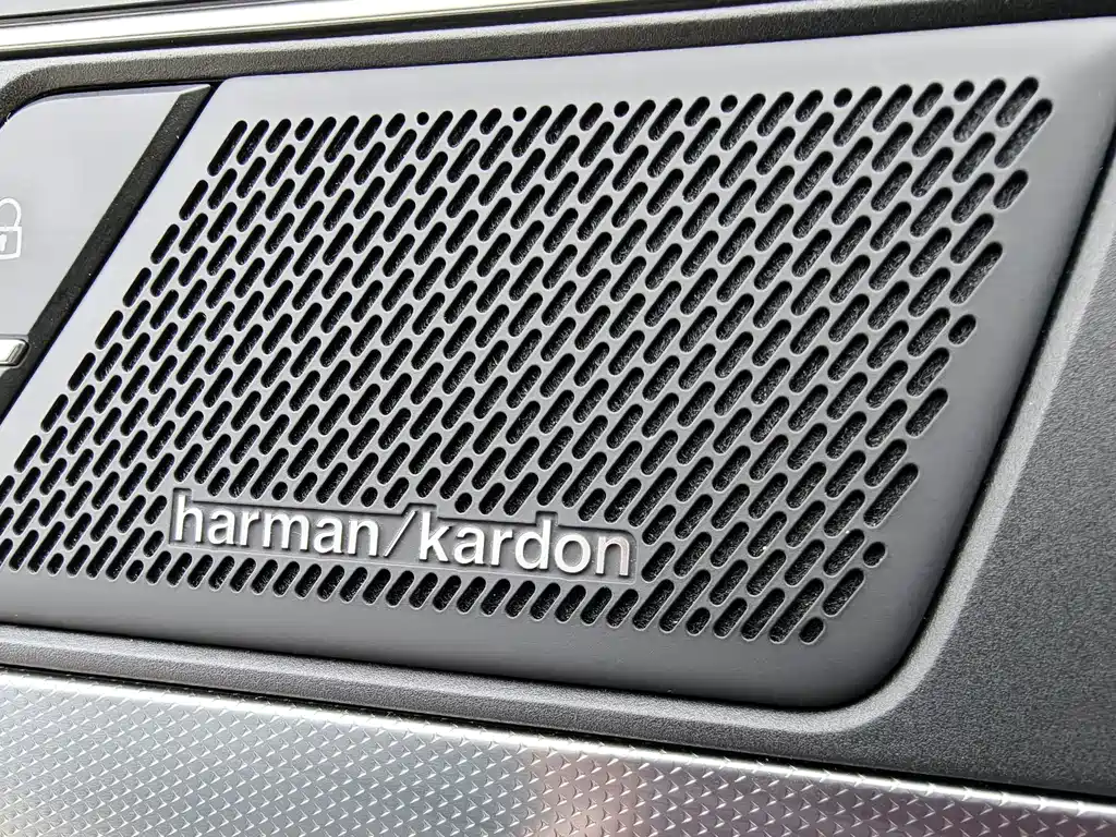 Volkswagen Passat 2022 — фото 19