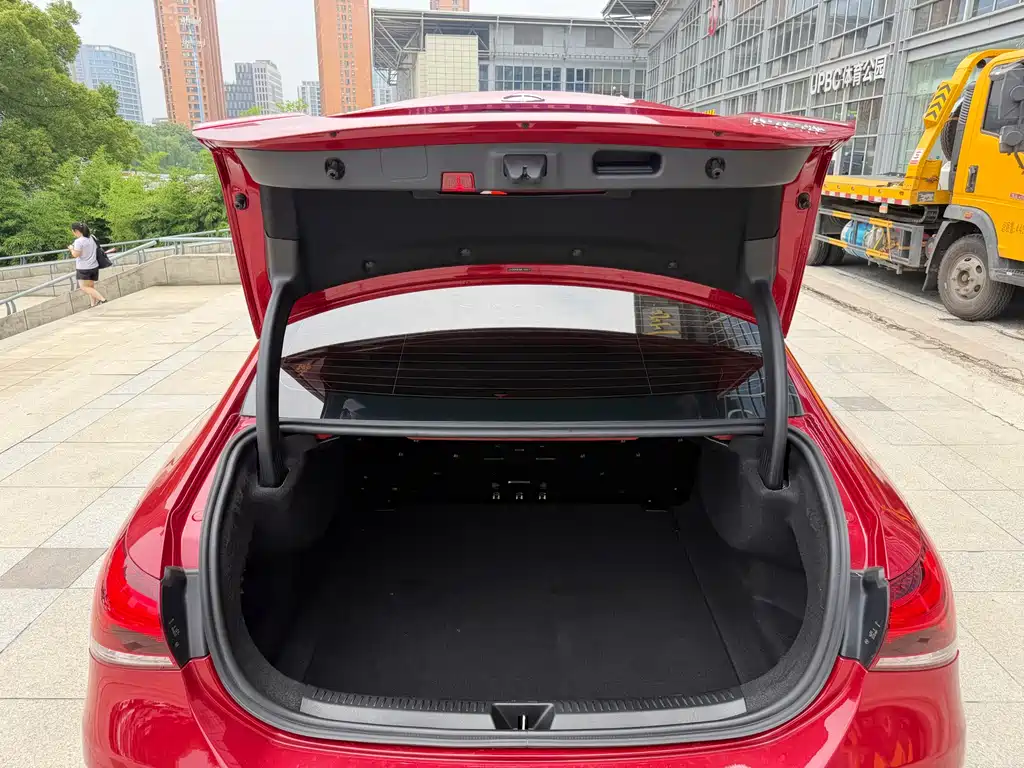 Mercedes-Benz A-Class 2021 — фото 16