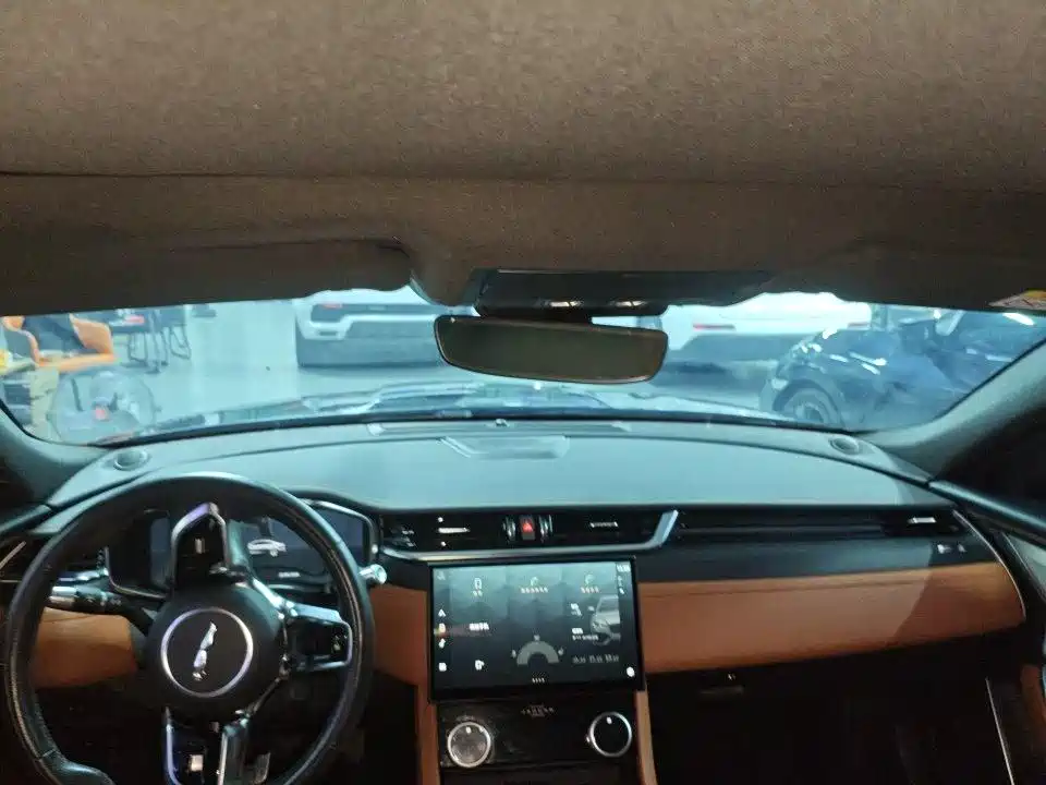 Jaguar XFL 2022