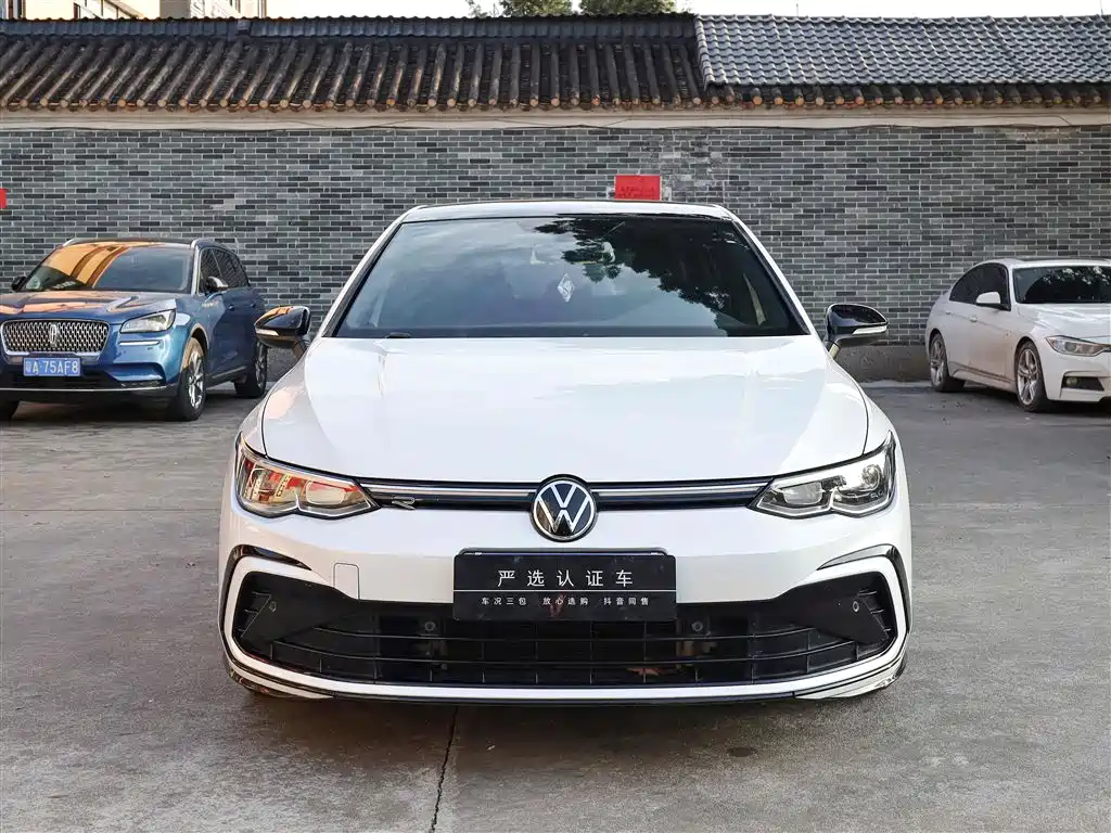 Volkswagen Golf 2023