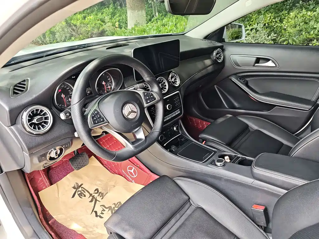 Mercedes-Benz GLA 2019 — фото 12