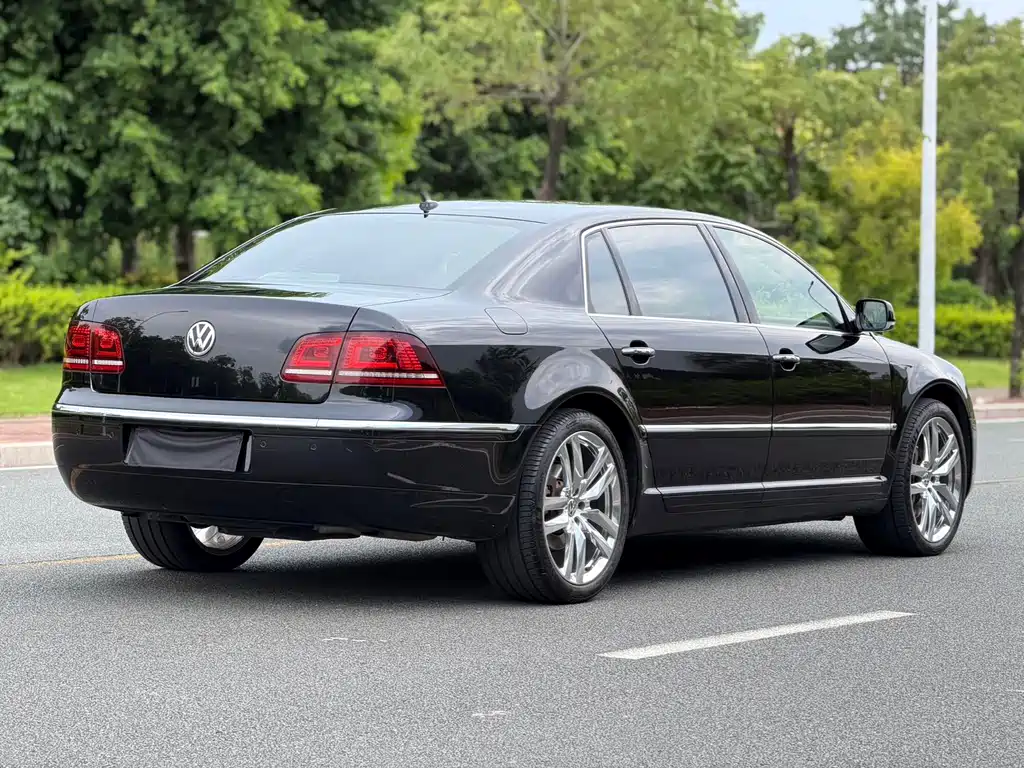 Volkswagen Phaeton 2016