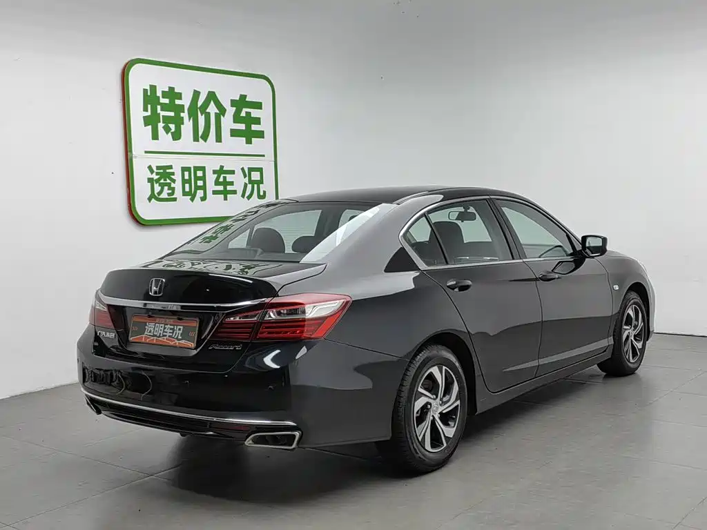 Honda Accord 2017 — фото 2
