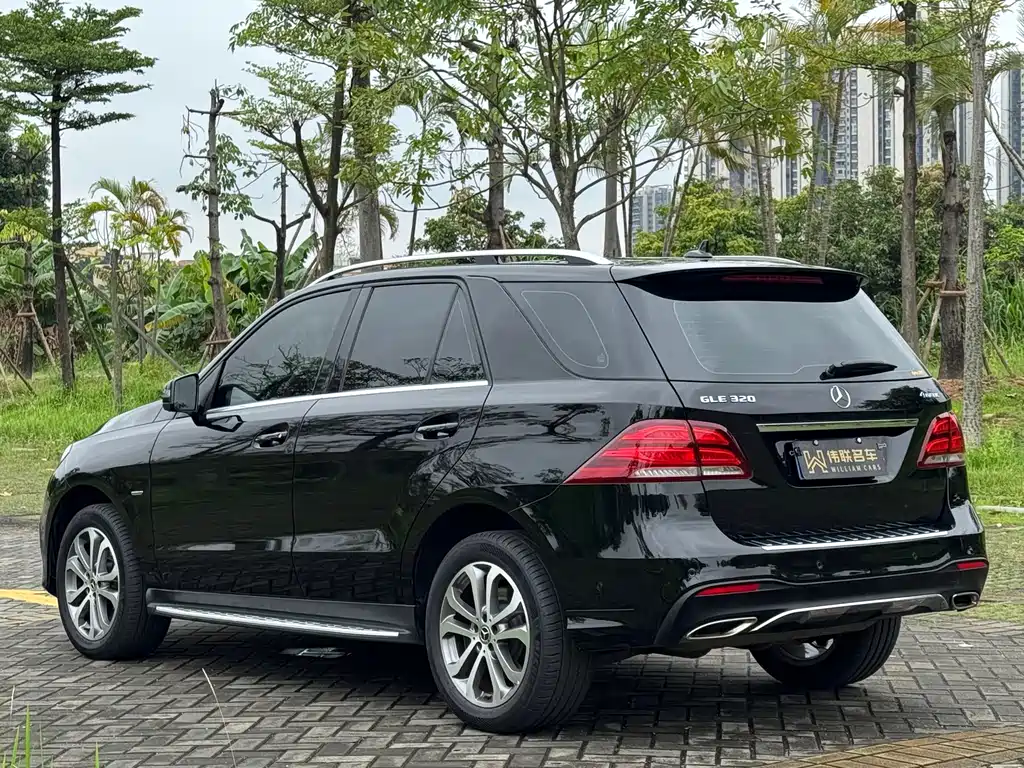 Mercedes-Benz GLE 2018 — фото 6