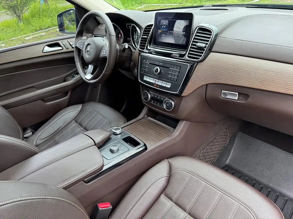 Mercedes-Benz GLE 2018 — фото 15