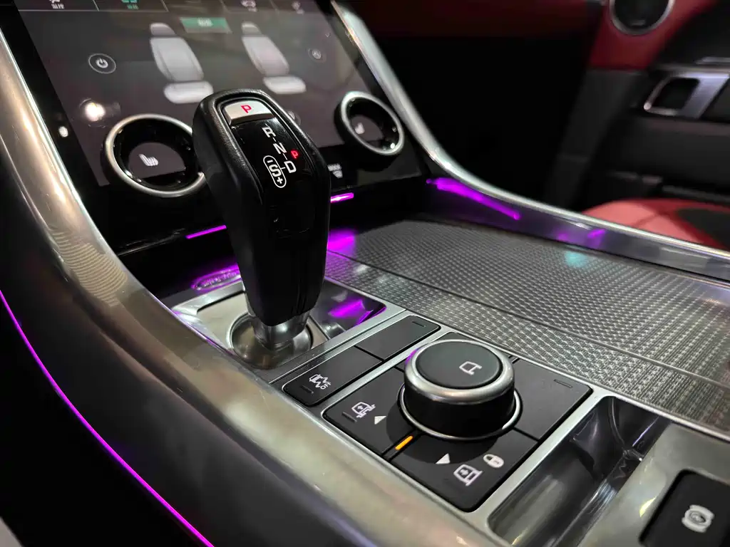 Land Rover Range Rover Sport 2019 — фото 17