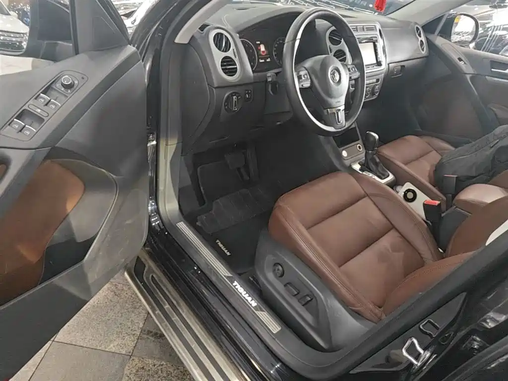 Volkswagen Tiguan 2016 — фото 16