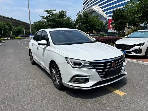 Roewe i5 2019