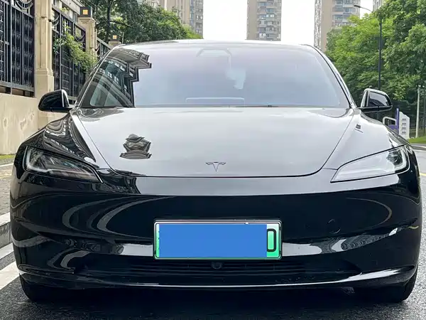 Tesla Model 3 2026