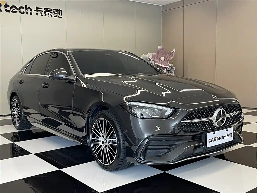 Mercedes-Benz C-Class 2024