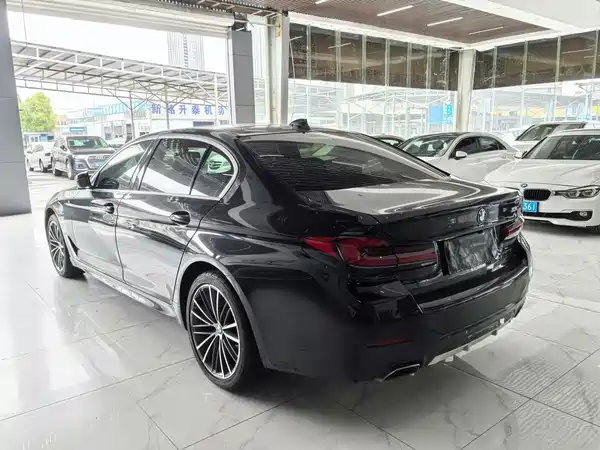 BMW 5 Series 2023