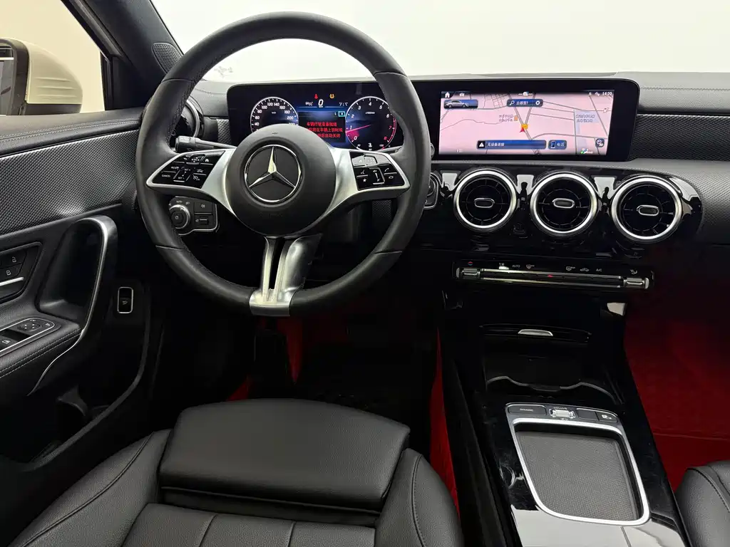 Mercedes-Benz A-Class 2023 — фото 10
