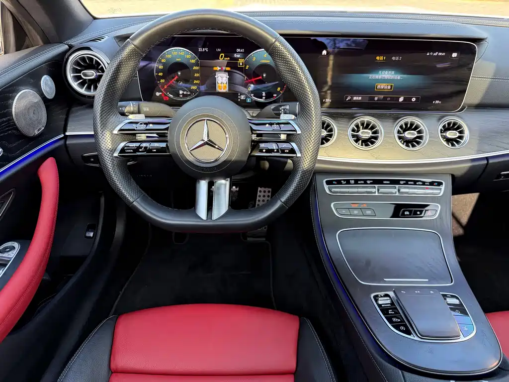 Mercedes-Benz E-Class 2023 — фото 11