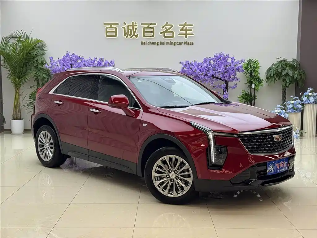 Cadillac XT4 2025 — фото 4