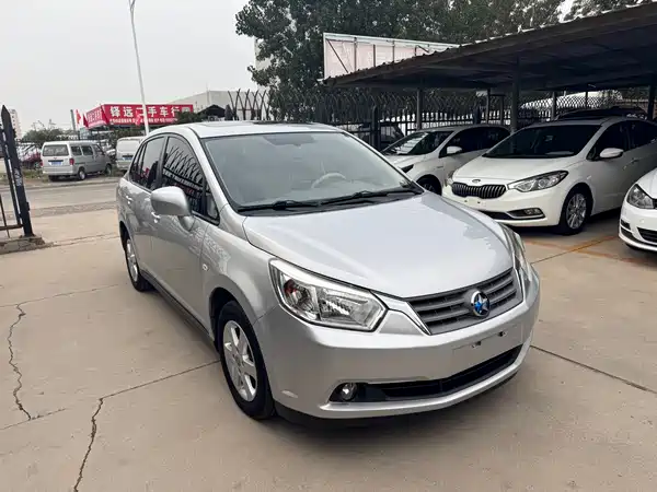 Venucia D50 2013