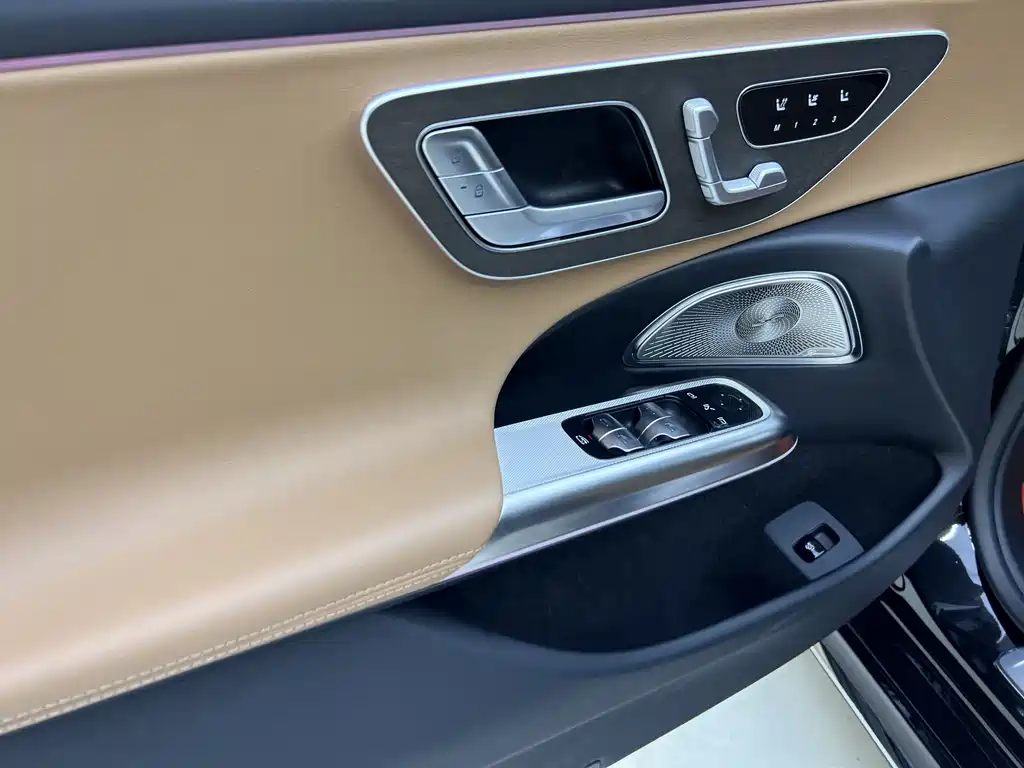 Mercedes-Benz E-Class 2024