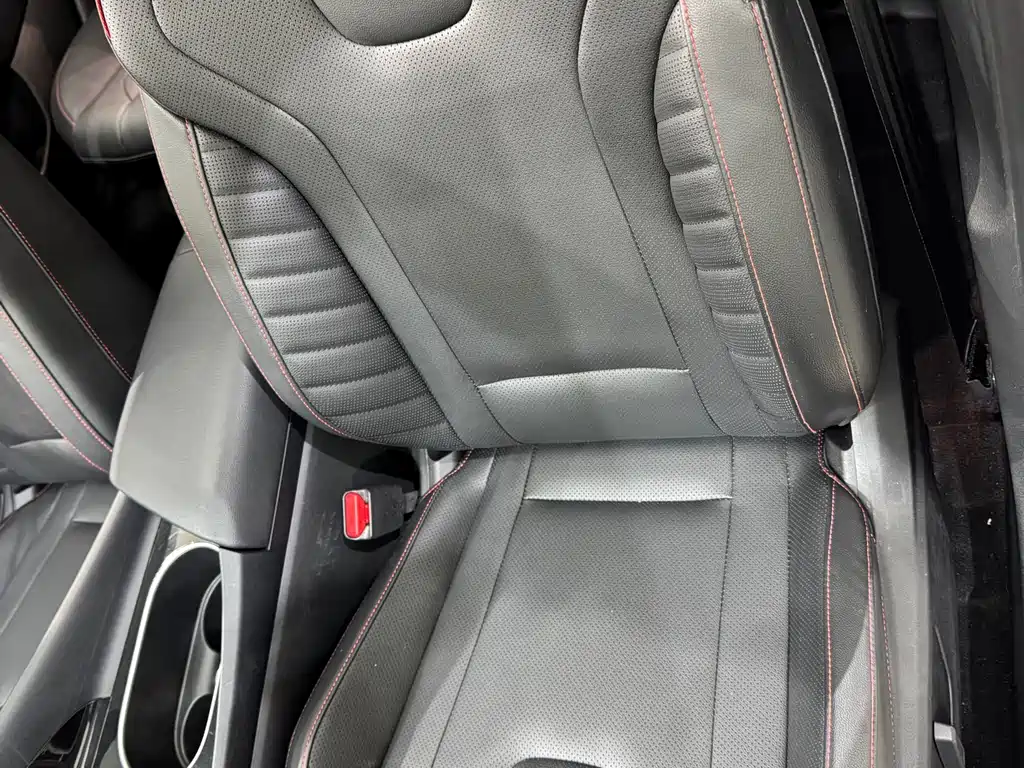 Hyundai Elantra 2022 — фото 16