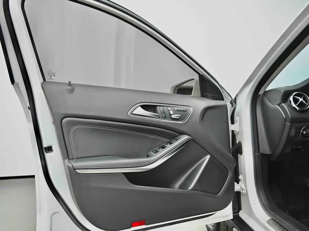 Mercedes-Benz GLA 2019 — фото 21