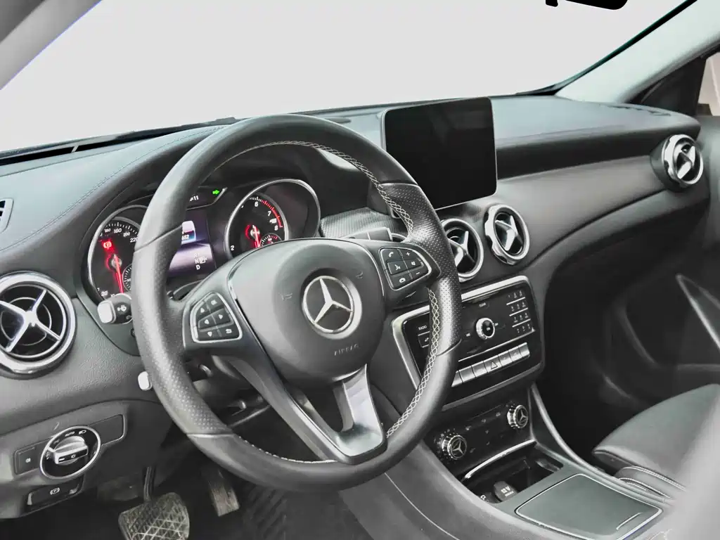 Mercedes-Benz GLA 2019 — фото 26