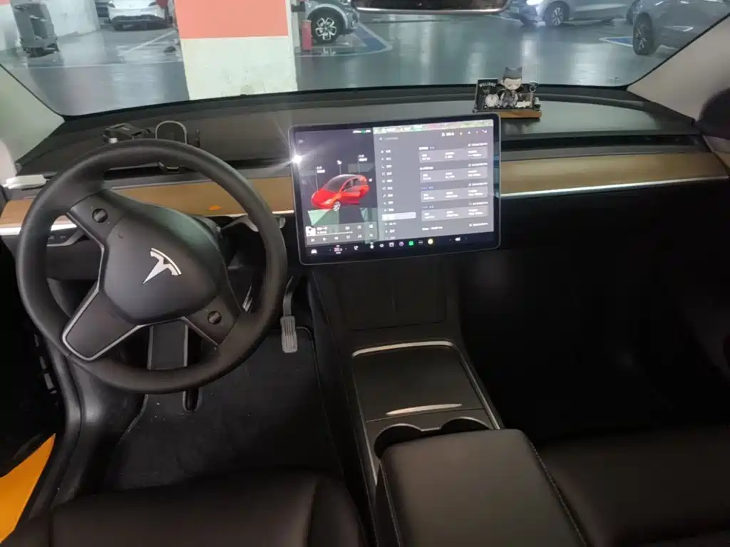 Tesla Model Y 2021 — фото 10