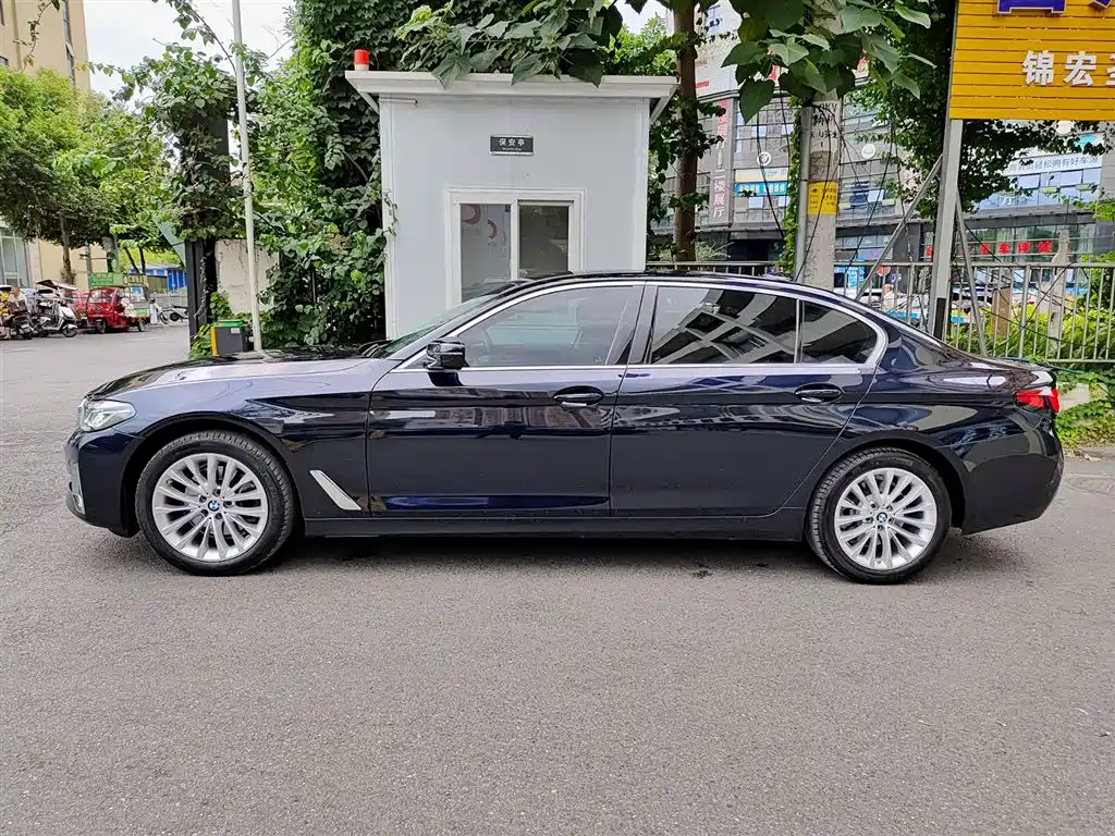 BMW 5 Series 2022