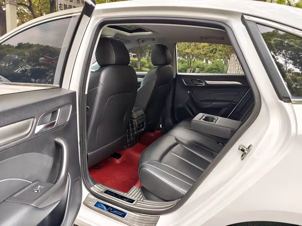 Roewe i6 Classic 2022 — фото 19