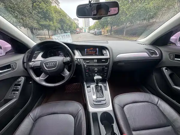 Audi A4L 2016