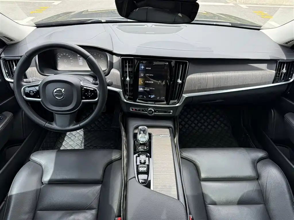 Volvo S90 2021 — фото 15