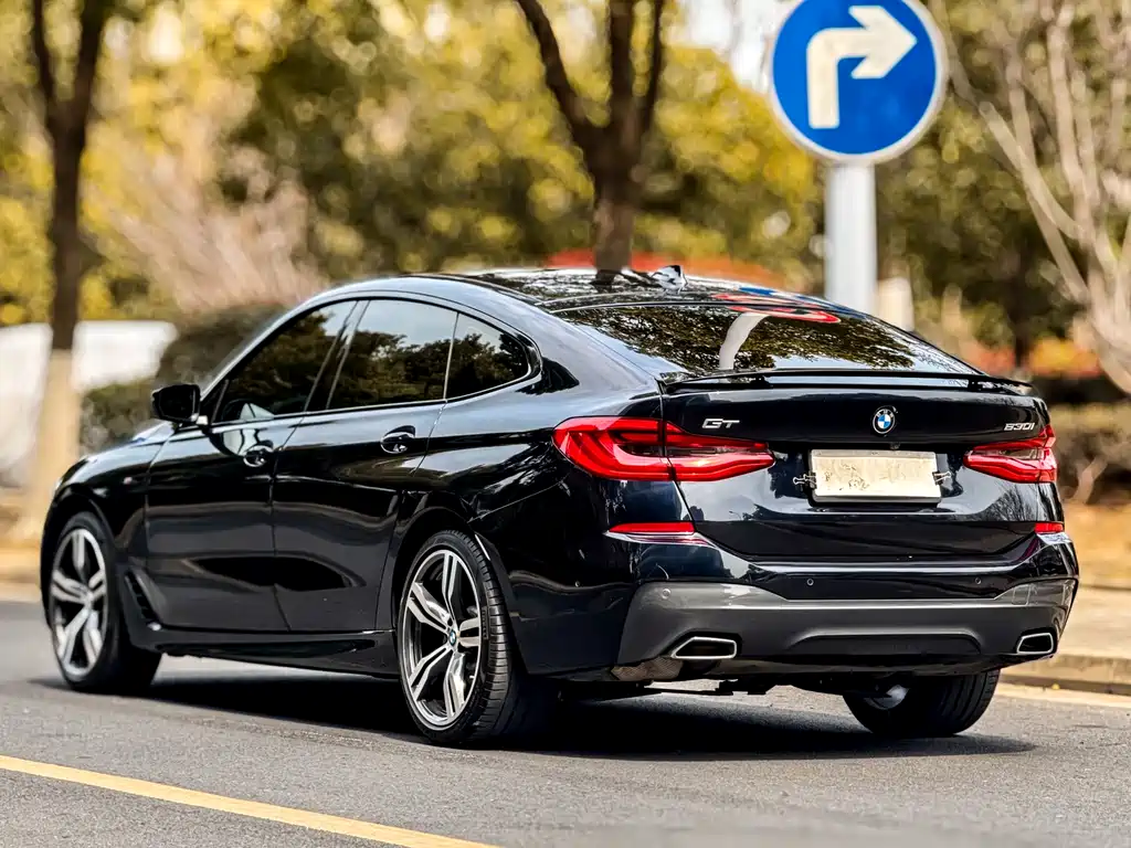 BMW 6 Series GT 2023 — фото 6