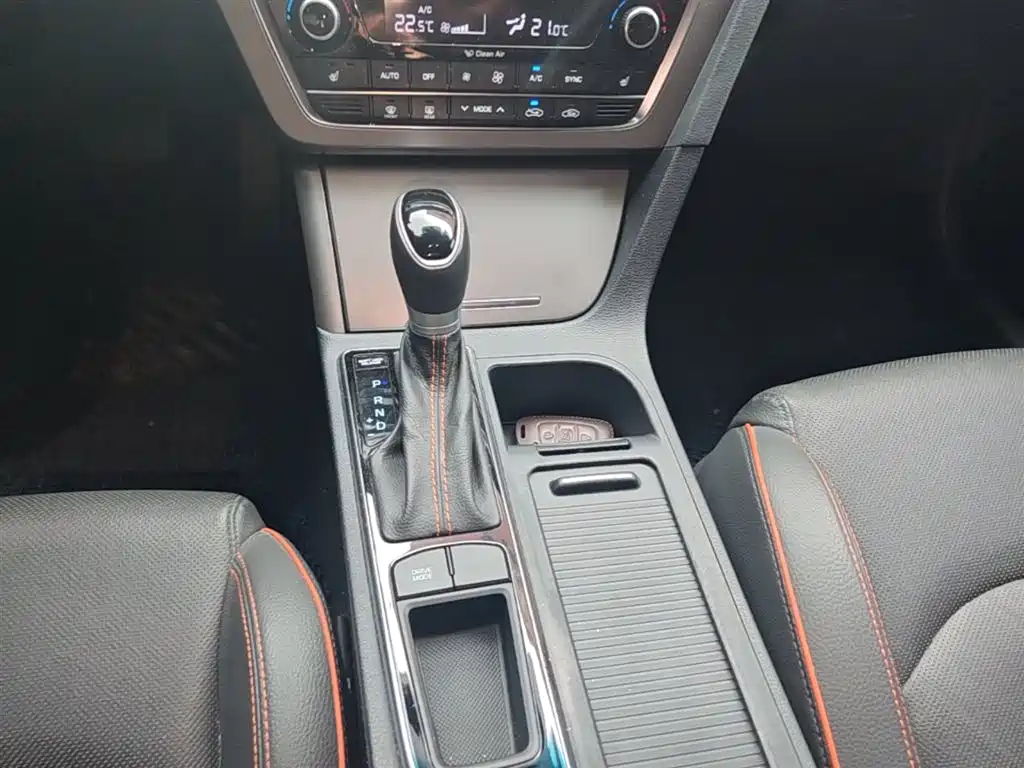 Hyundai Sonata 2017 — фото 14