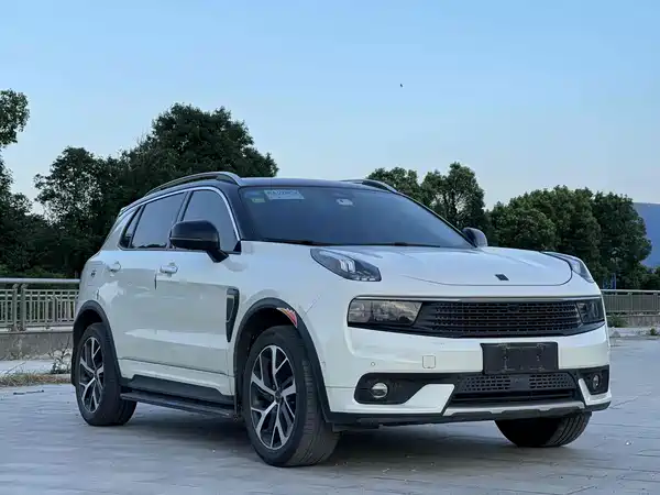Lynk & Co 01 2019