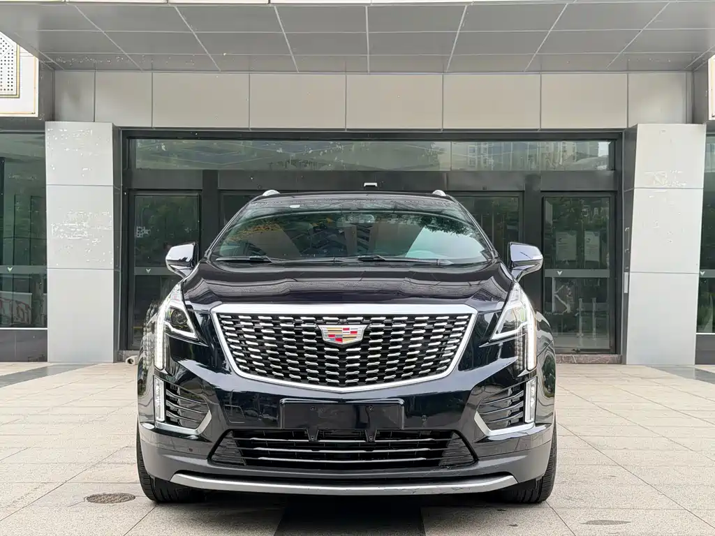 Cadillac XT5 2021 — фото 2